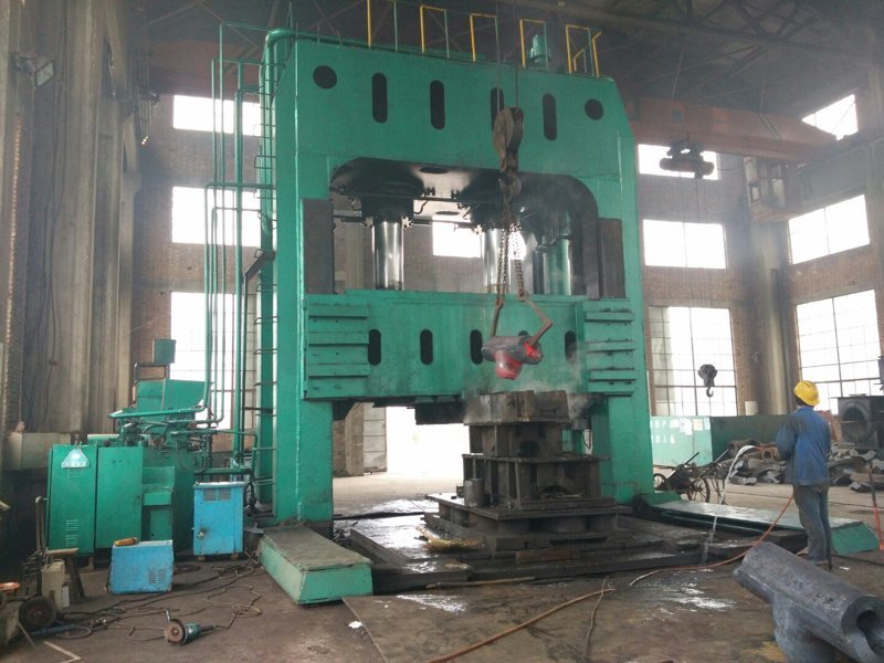 1553503828385739.jpg 管件壓制機(jī)